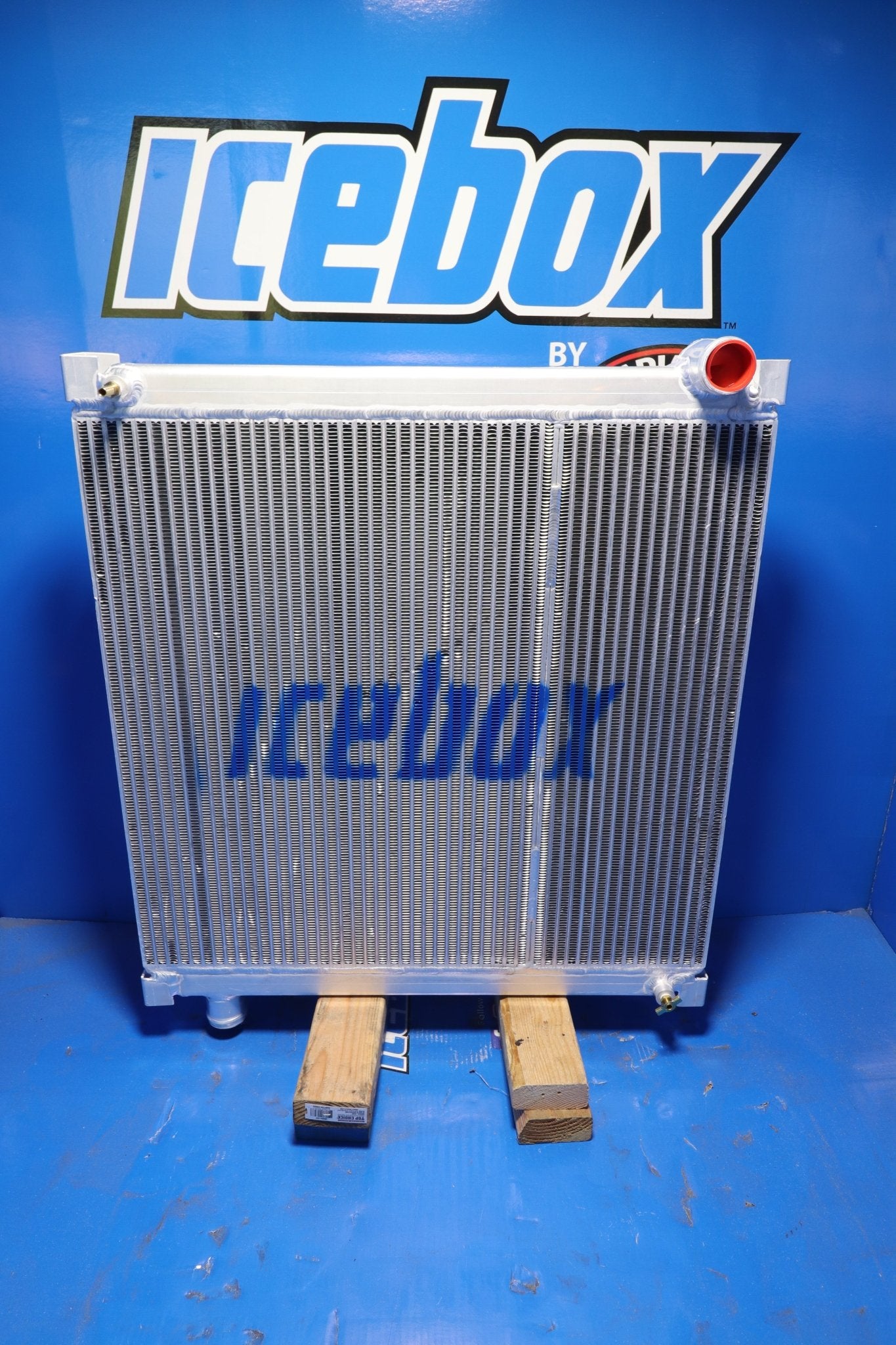 Ford B500,B600,B700,B800,F600,F700 Radiator - Aluminum